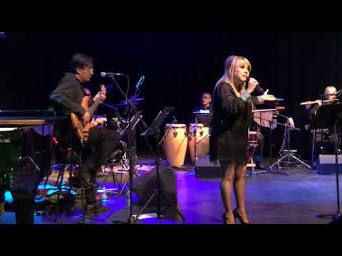 HOMENAJE MARIA RIVAS Y ALDEMARO ROMERO ARTE Y ESPECTÁCULO