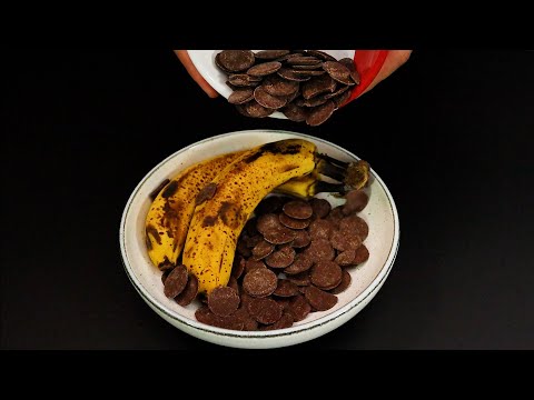 The Ultimate Chocolate drops Banana Bread Recipe - A MUST TRY