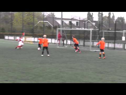 3 nov 2012 VV De Meern E5 - UVV E5 vr 2-3 Acties Daan