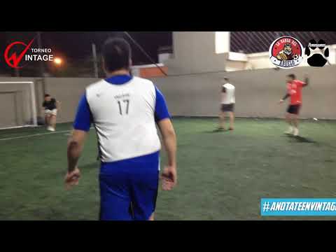 Los Perrosaurios Vs La Banda del Abuelo