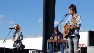 &quot;PARTLY CLOUDY WITH A GOOD CHANCE OF LOVE&quot; Mo Pitney from Kickin Up Kountry music festival 6/10/2017