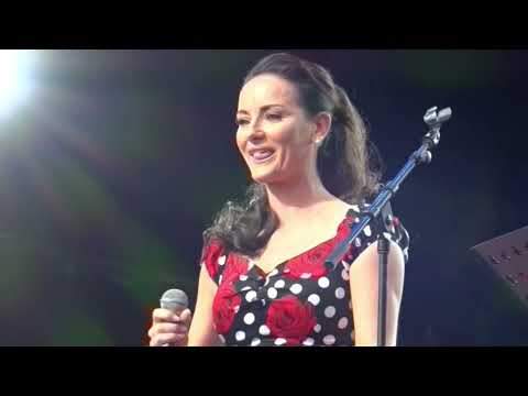 Niamh Lynn  -  Jambalaya  (On the Bayou).