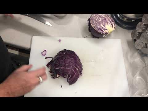 How to Make Danish Red Cabbage (Rodkaal)