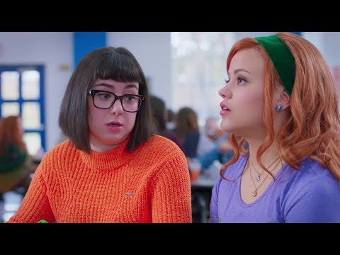 Daphné et Véra - Bande annonce VOST