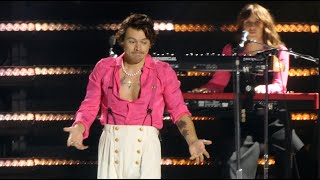 Harry Styles - Band Intros & What Makes You Beautiful (One Night Only at The Forum) 12/13/19