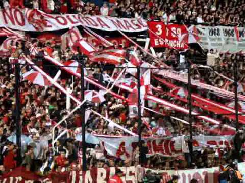 "Estudiantes vs Liga - Recopa 2010 - "Al pincha yo lo sigo a donde va.."" Barra: Los Leales • Club: Estudiantes de La Plata