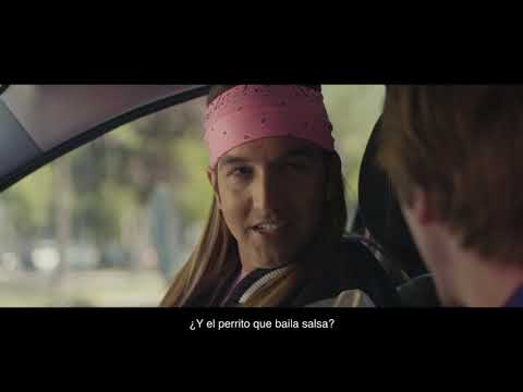 Aless Gibaja y Soy Una Pringada se cuelan en un coche – Todo x una Domino’s