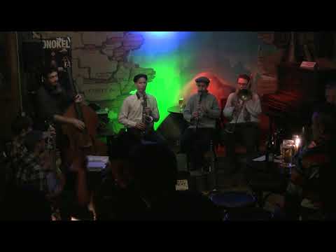 Roamer Street Rag Band Light - On the Banks of the Kaney - Part I - 01