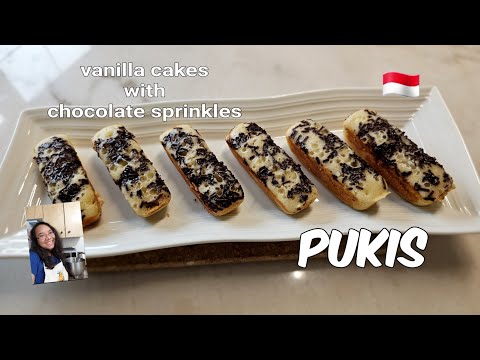 Indonesian Cake: Vanilla Cakes with Chocolate Sprinkles (Pukis)