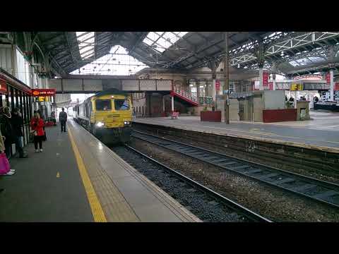 (HD) Freightliner 66598+86637 dead in tow passing Preston on 0Z86 12/2/2016