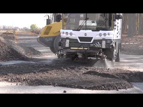 Street Sweeper Demonstration - RAVO 5 Series