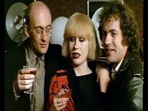 Breaking Glass, Starring Hazel O Connor, Phil Daniels, Jon Finch and Jonathan Pryce DVD Trailer