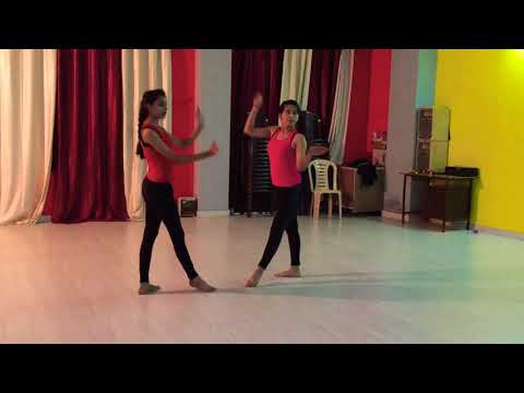 Nishtha Kesarwani Dance Cover (acrobatics)