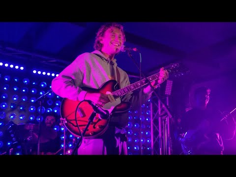 Jackson Lundy live at Baby's All Right - Loverboy (Live)