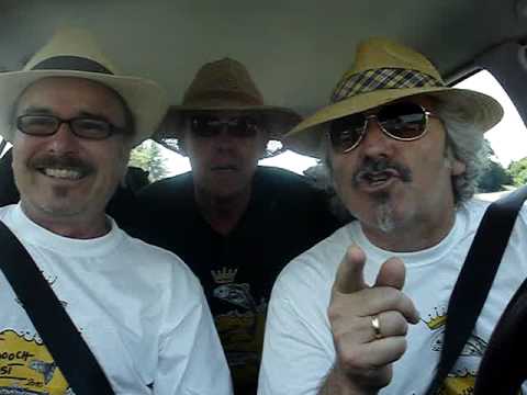 Ulrich und Karl mit Rüde - Alladooch Annafest T-Shirt 2010