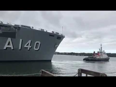 PHM Atlântico suspendendo de Plymouth rumo ao Brasil