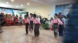 Download lagu TARIAN ADAT FLORES || SEKAMI RUKUN STC || PAROKI SANTO PAULUS TELLO MAKASSAR INDONESIA mp3 Download lagu TARIAN ADAT FLORES || SEKAMI RUKUN STC || PAROKI SANTO PAULUS TELLO MAKASSAR INDONESIA mp3