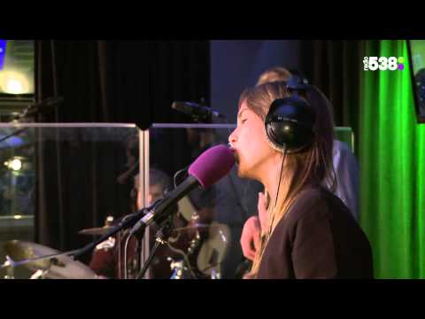 Mariska Brink - Nobody's Home live bij De Show Zonder Naam