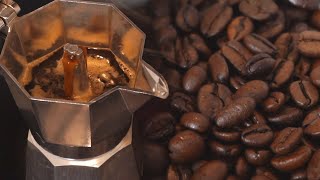 How to use a moka pot: strong coffee on a budget