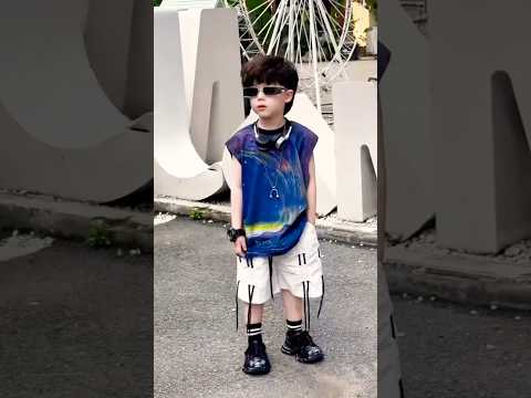 Floyymenor - GATA ONLY ft.Cris MJ ( Lyrics Video) #letra #crismj #floyymenor #lyrics #spanishsong