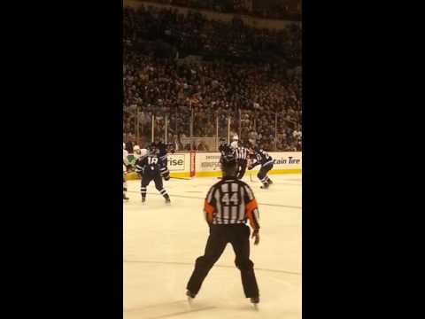 Fan heckling Crosby Jets/Penguins Dec 27/15