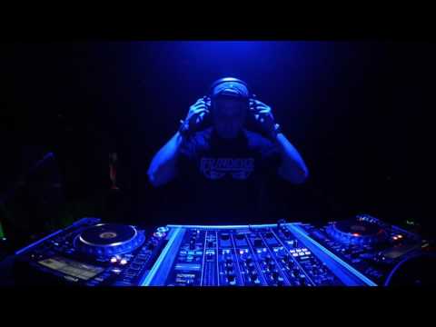 SIMSKAI ● BLAST DEM BEATZ /SLASH9.TV