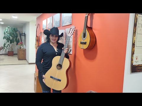 Me voy pa la calle   Alba Henao La Faraona del Despecho