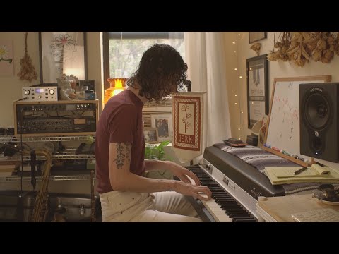 how to write a melody over a chord progression (video essay)