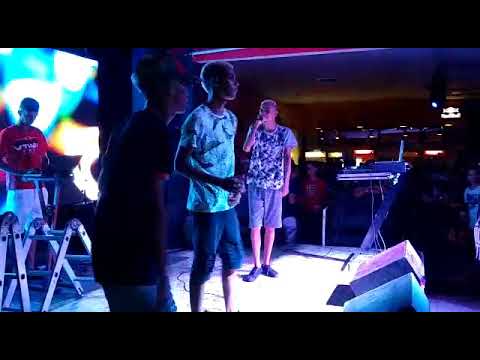 MC Kelton & Bala - DE LADIN     (Pressão Mix Bar)