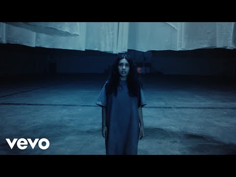 Alessia Cara - Growing Pains (Official Video)
