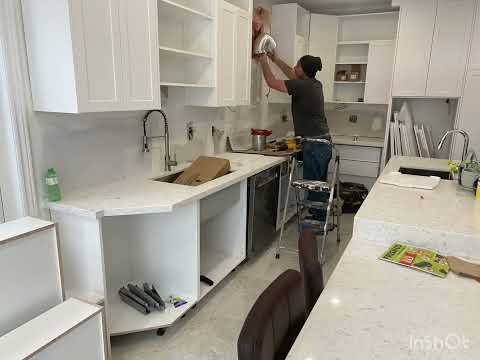 Kitchen Mania video.