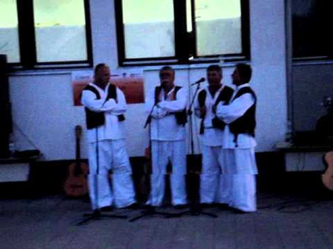 Izvorna ojkacka grupa 'Una' Novi Grad 1/3