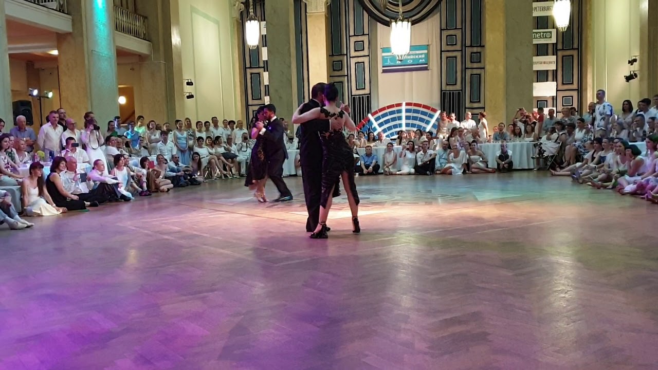 Cristina Valeria Sosa and Daniel Nacucchio & LOS TOTIS TANGO