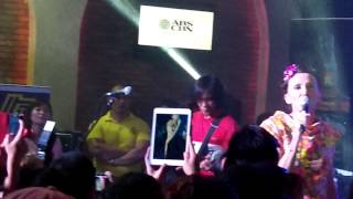 Moonpools and Caterpillars - Traveling Song