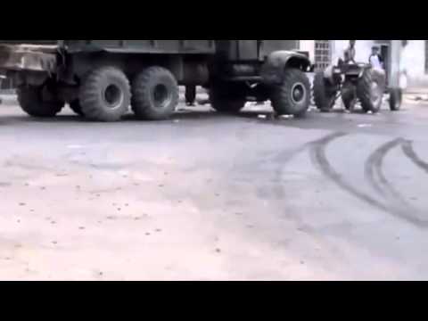 تدمير رتل لقوات النظام من قبل لواء درع الغوطة بالاشتراك مع كتائب أمهات المؤمنين في بلدة دير العصافير في ريف دمشق