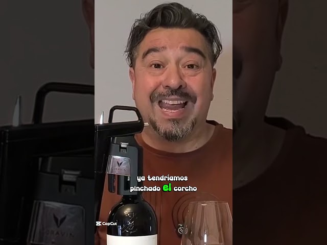 Vídeo relacionado con Oak & Steel - 4 Elegantes Copas De Vino De Acero Inoxidable Dorado, 500ml - Set De Regalo De Copas Irrompibles Para Navidad Y Año Nuevo