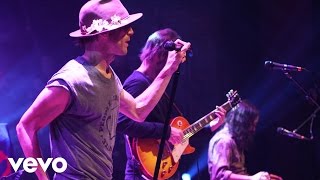 Hard Working Americans - Play a Train Song (Live)