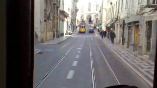 ELETRCO LISBOA, atropela velhinha de bengala q fasia cooper.