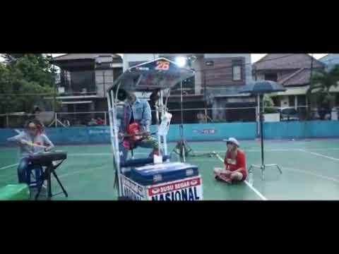 Young lex ft sexy goath ft italiani sexy "LAH BODO AMAT,LAH BACOT AMAT"