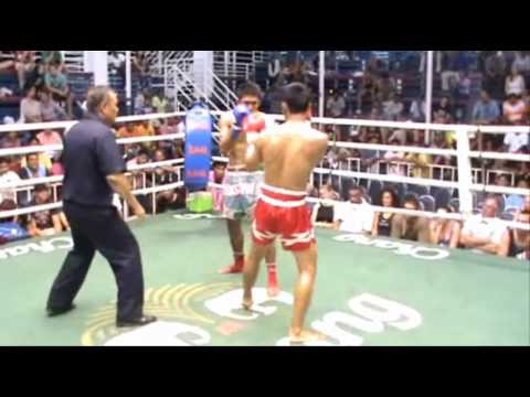 Rawai Muay Thai trainer Sitrak wins in Bangla Stadium