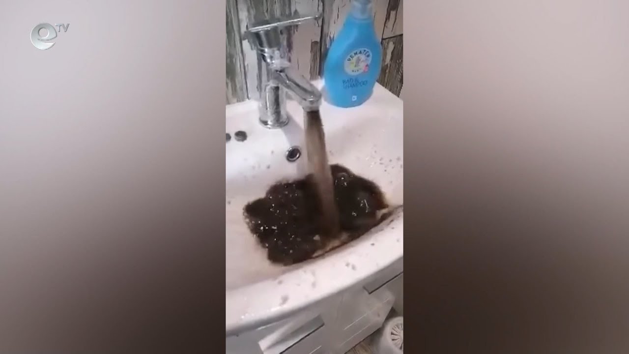 Черна вода потече от чешмите на живущите в хасковския кв. "Дружба 1"