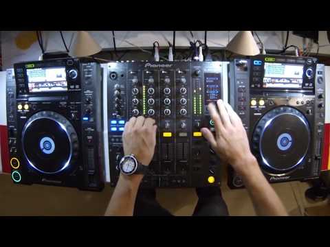 Press Play #1 - Electro House Live Mix - Cyano - CDJ 2000 & DJM 800