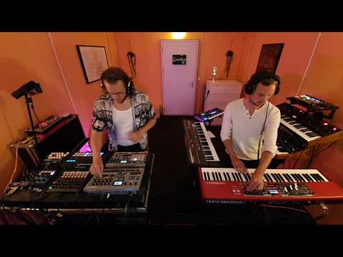 The Lövestream - come chill and groove with us! (06/05)