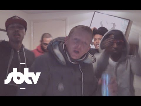 Paper Aero Plane - Splurgeboys, Snowy Danger & James Pyke | Grimstein [At The Tank]: SBTV