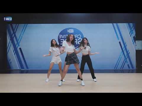 Loading Love by - Sizzy Dance Mirrored