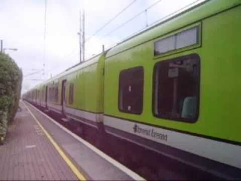Irish Rail 29000 DMU departs Malahide