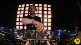 DJ HIDDEN ● MR. ROBOTO'S /SLASH9.tv