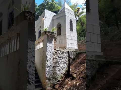 Capela Jesus Crucificado na estrada que liga as cidades serranas do Ceará, Pacoti x Guaramiranga.