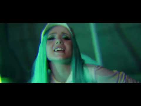 Kika - PENJEM SE NA TRON (OFFICIAL VIDEO) (UNAZAD)