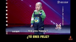 Adorable 3 year old is very happy to dance! Subtí